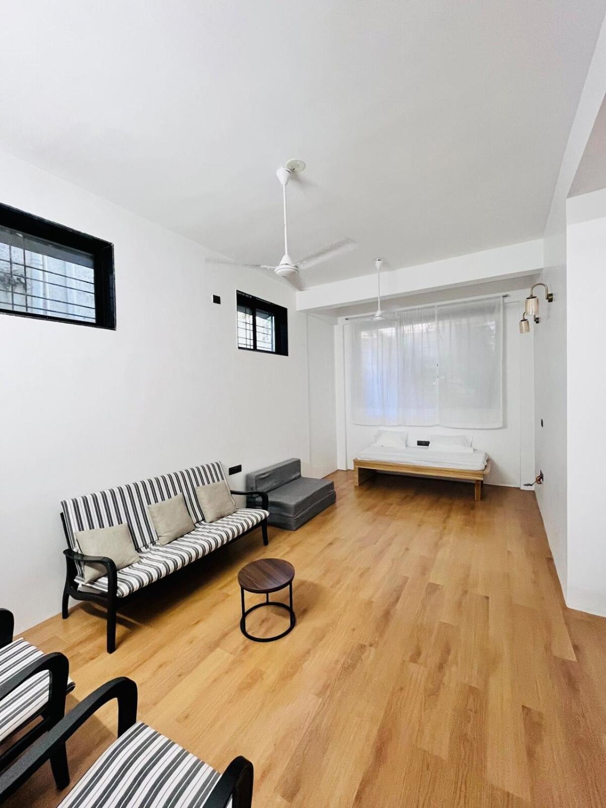 2 Bhk Spacious Kothrud Apartment