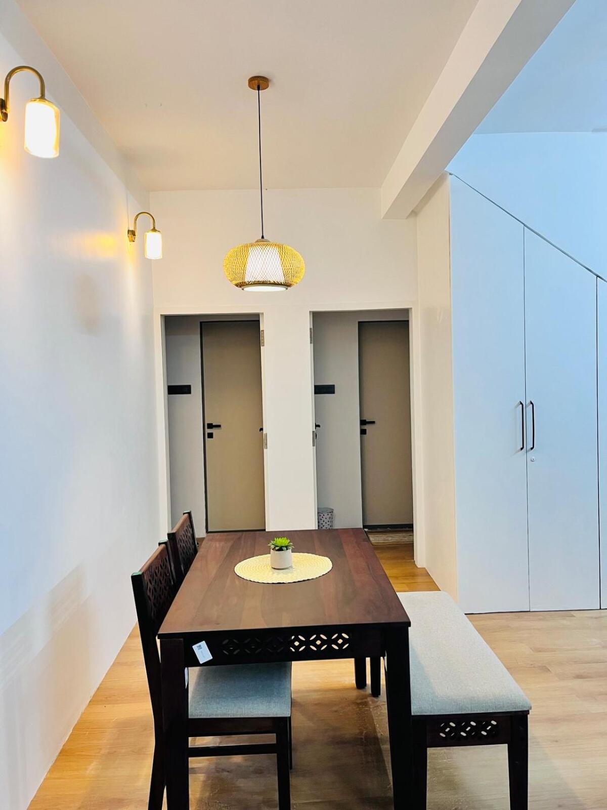 Apartment 2 Bhk Spacious Kothrud Pune