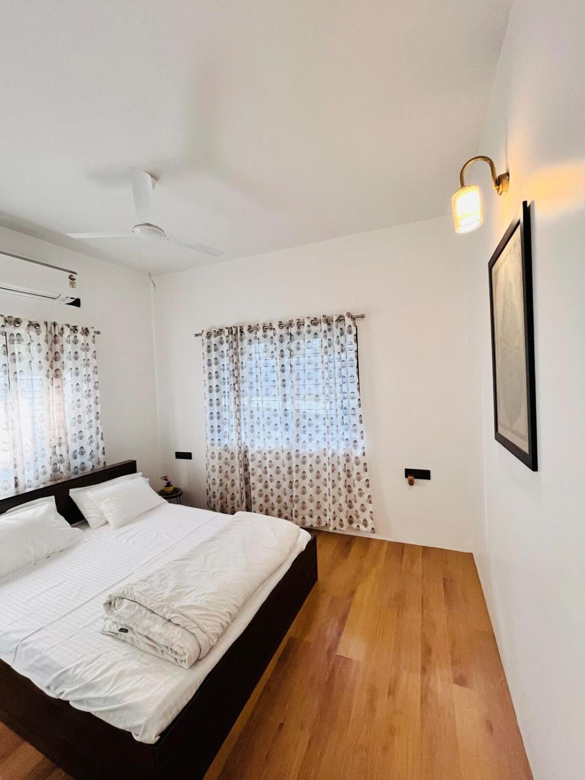 2 Bhk Spacious Kothrud Pune